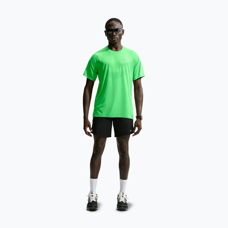 Maglia da corsa da uomo Nike Stride green spark 2