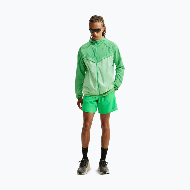 Pantaloncini da corsa da uomo Nike Stride Dri-Fit 2in1 7" green spark 2