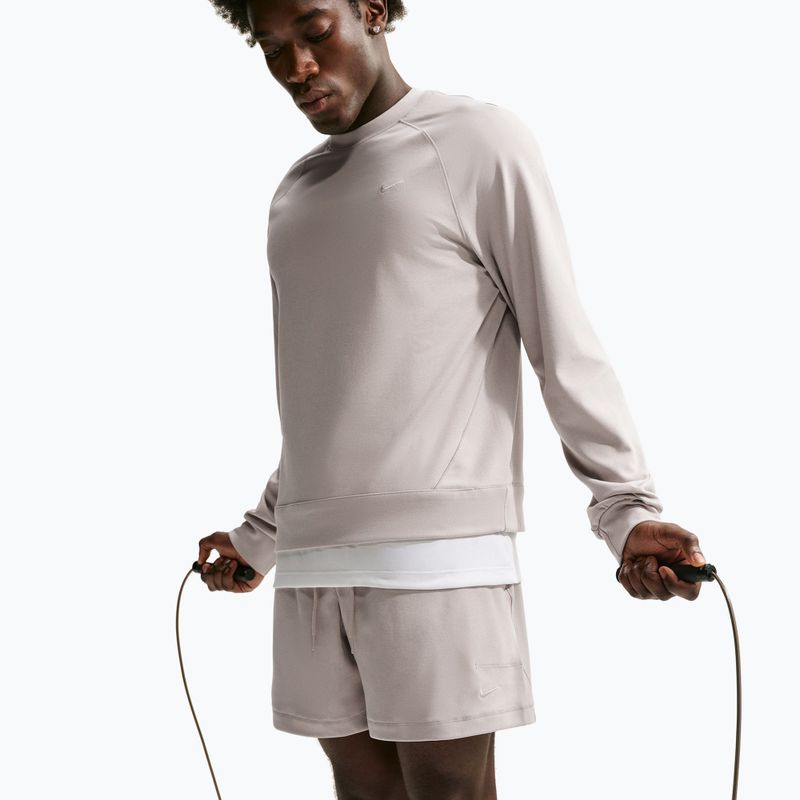 Pantaloncini da allenamento uomo Nike Primary NanoKnit moon particle/college grey/moon particle 5