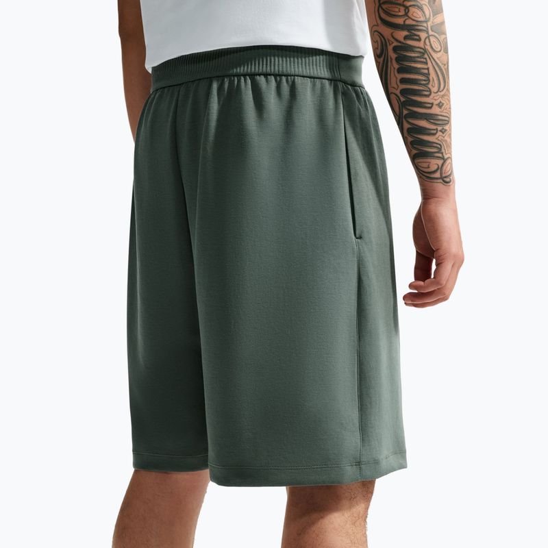 Pantaloncini da allenamento uomo Nike 24.7 ImpossiblySoft camo green/black/outdoor green 4