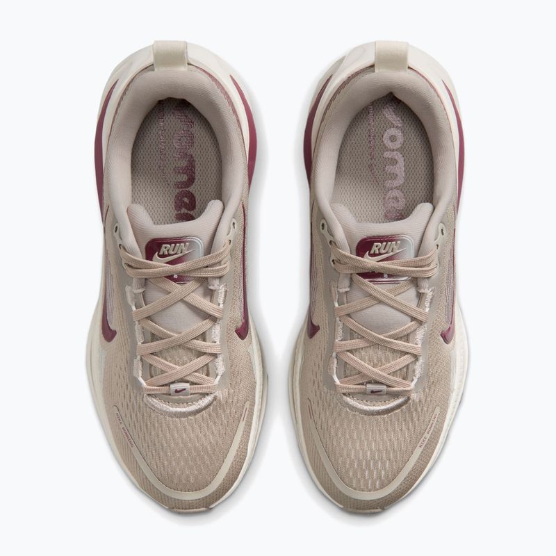 Scarpe da corsa per bambini Nike Vomero 18 cream ii/sail/pink smoke 4