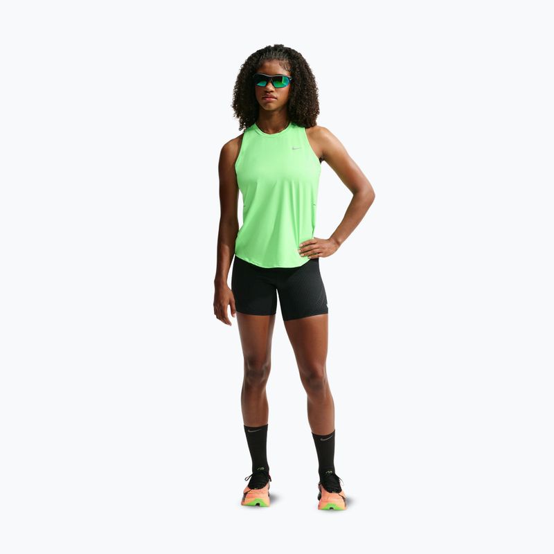 Maglia da running da donna Nike Swift Dri-Fit Tank Top illusion green 2