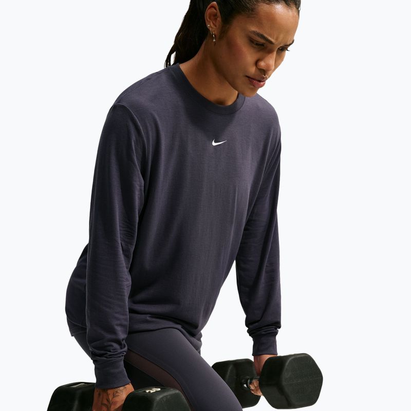 Longsleeve da allenamento da donna Nike One Relaxed Dri-Fit gridiron/white 5