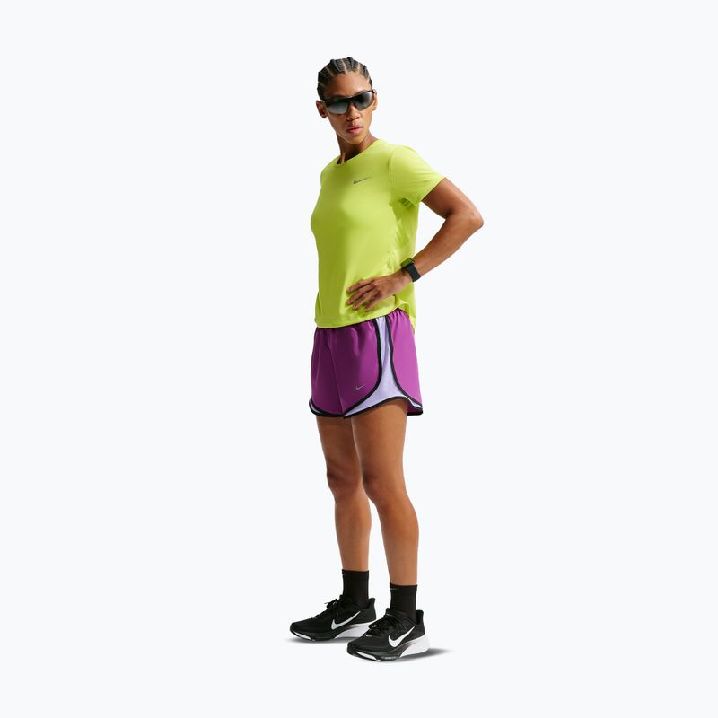 Pantaloncini da corsa da donna Nike Tempo Dri-Fit Mid-Rise bold berry/purple pulse 2