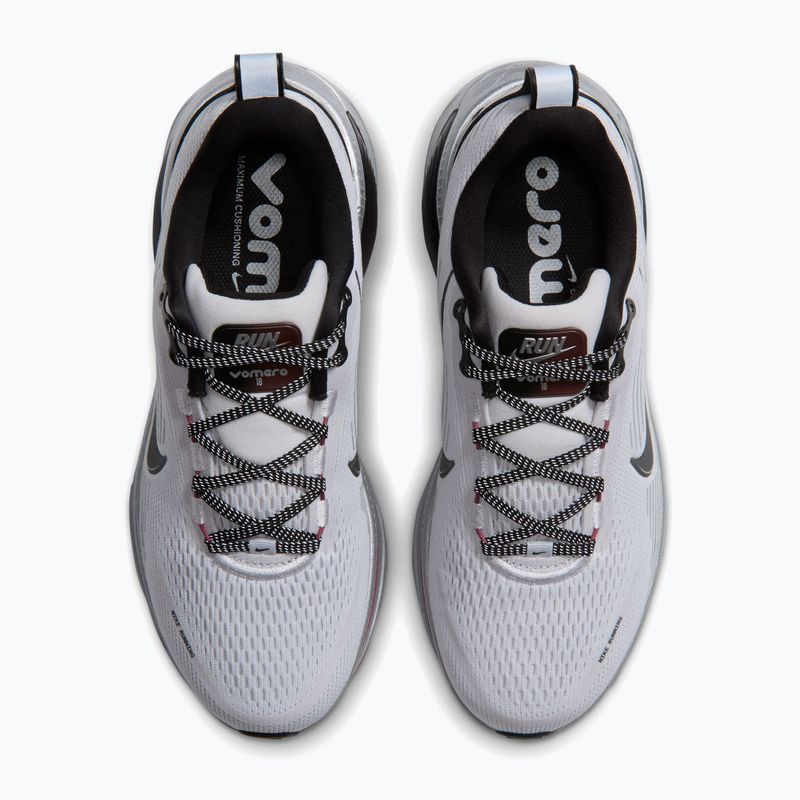 Scarpe da corsa donna Nike Vomero 18 vast grey/metallic silver/black 3