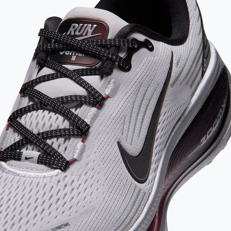 Scarpe da corsa donna Nike Vomero 18 vast grey/metallic silver/black 5