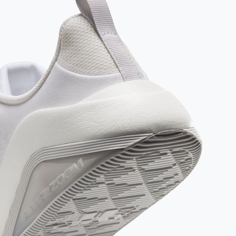 Scarpe da allenamento donna Nike Bella 7 sail/photon dust/metallic silver 6