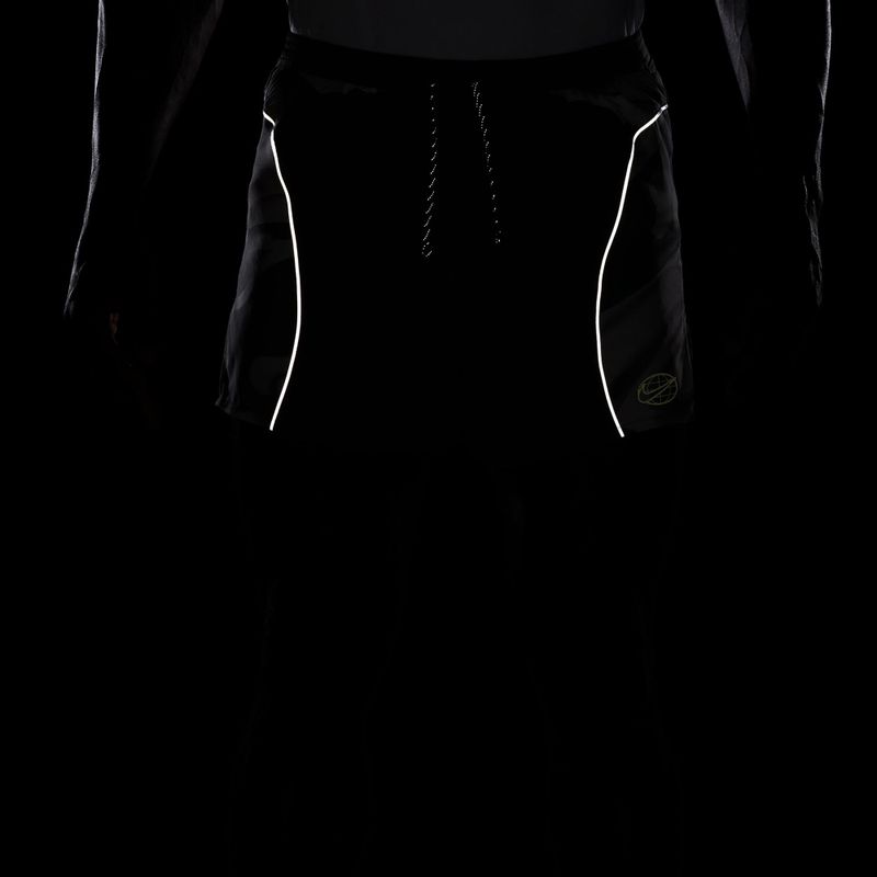 Pantaloncini da corsa da uomo Nike Dri-Fit 4" smoke grey/black/light lemon twist 7