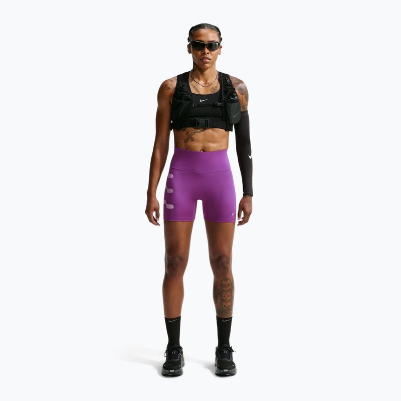 Pantaloncini da corsa da donna Nike Tempo Flash bold berry 2