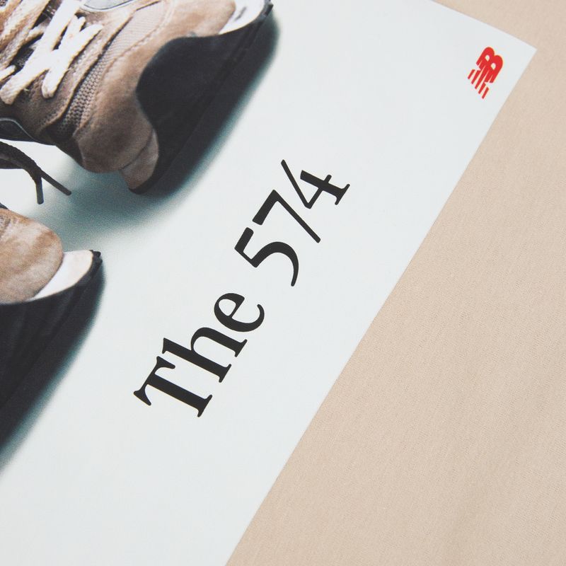 Maglietta New Balance 574 Shoe Graphic Tee timberwolf 8