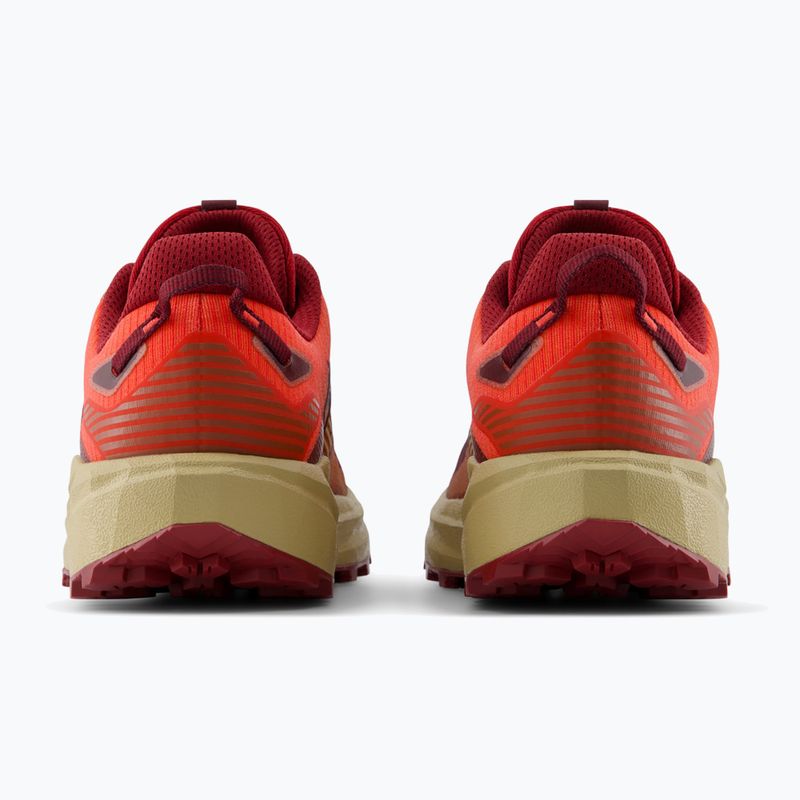 Scarpe da corsa uomo New Balance Rebel Trail V1 maple/neo flame 5