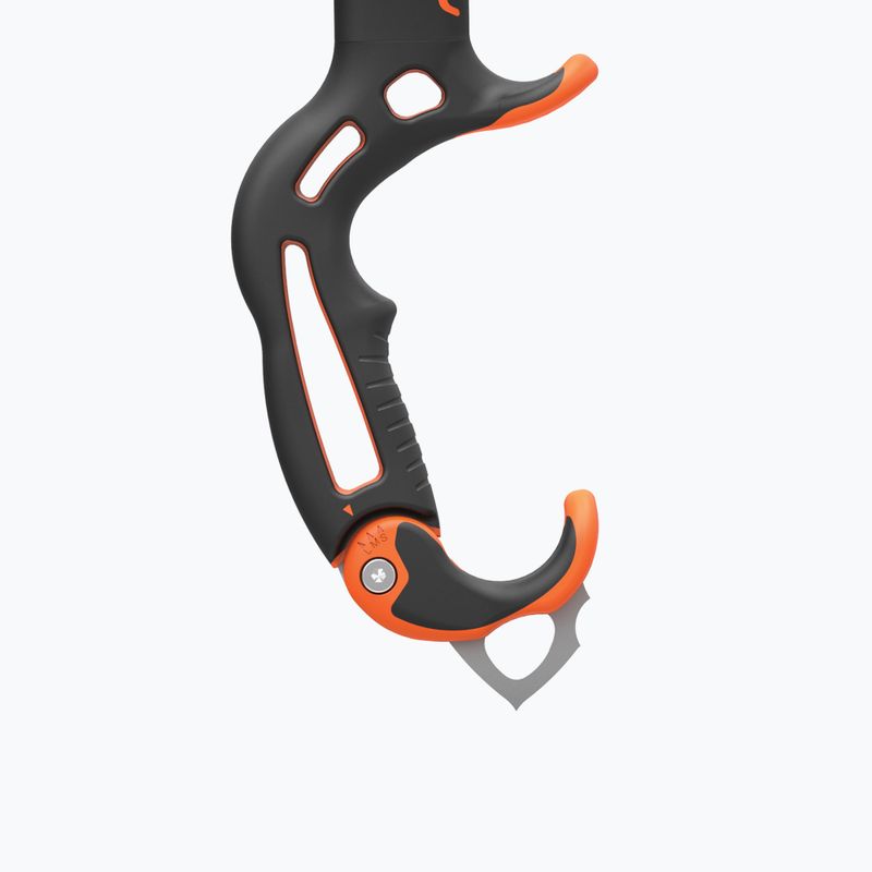 Salto del Petzl Nomic 3