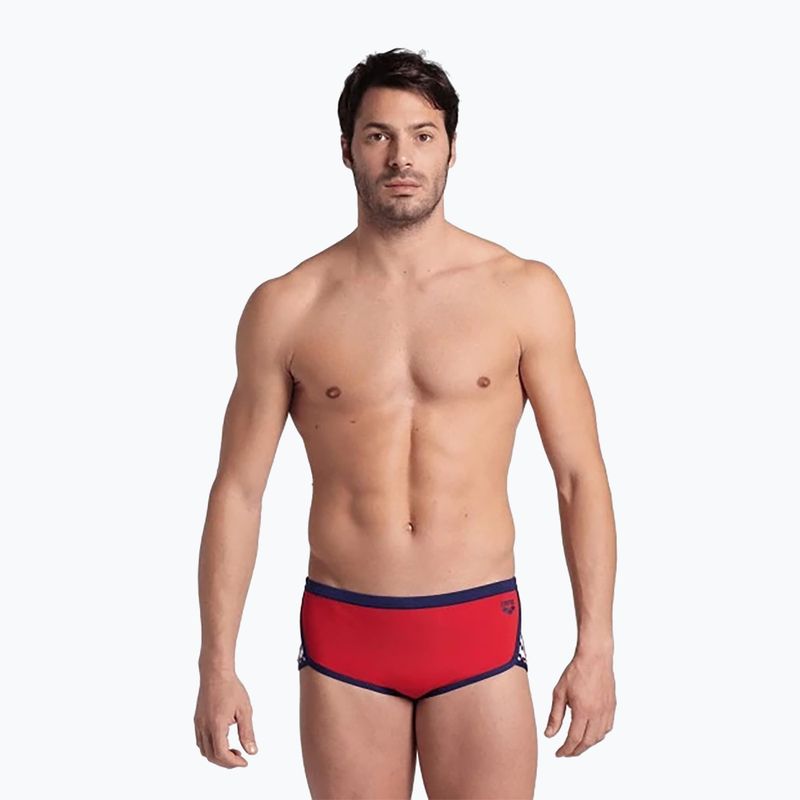 Uomo arena Icons Swim Short a vita bassa Slip da bagno solido rosso/navy 4