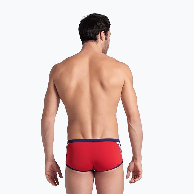 Uomo arena Icons Swim Short a vita bassa Slip da bagno solido rosso/navy 6