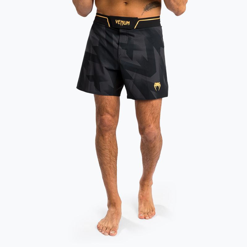 Pantaloncini da allenamento Venum Razor Fight da uomo nero/oro