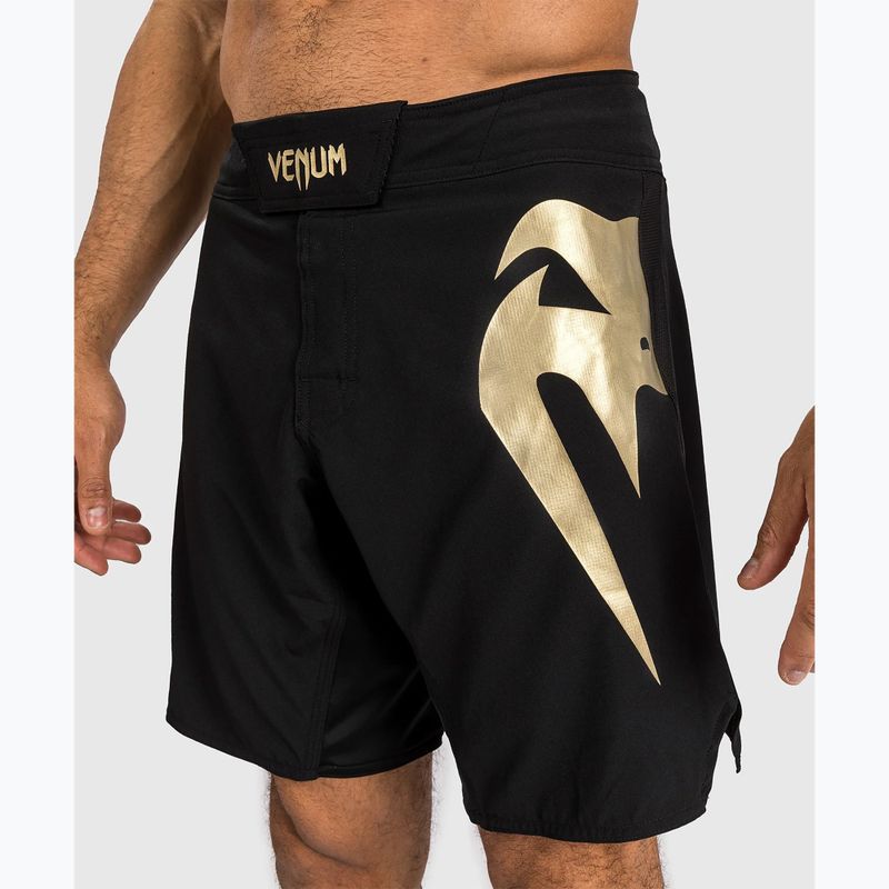 Pantaloncini da allenamento Venum Light 5.0 da uomo nero/oro 4