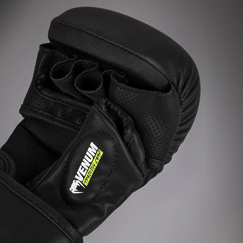 Guanti da sparring Venum Training Camp 4.0 nero/verde scuro 4