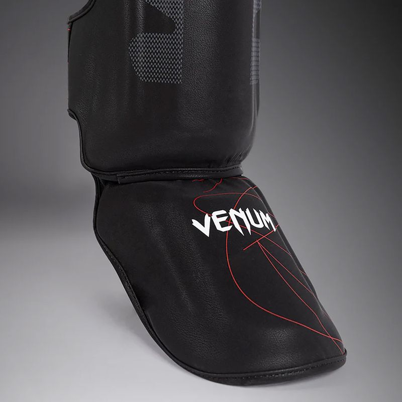 Protezioni tibia e piede da donna Venum Tactical XT Shinguards nero/rosso fuoco 4