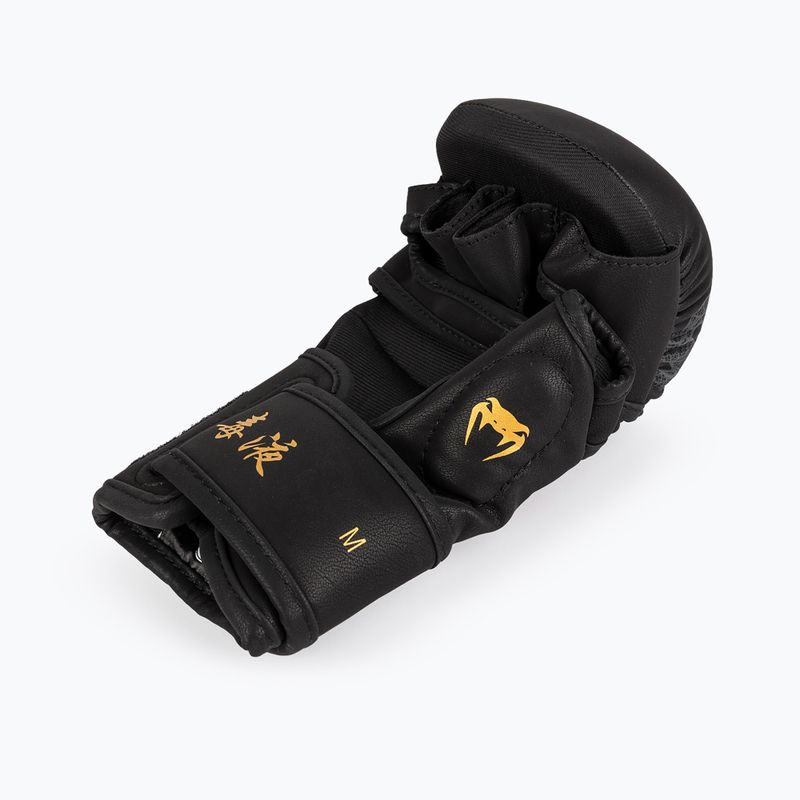 Guantoni da boxe Venum Serpenti Sparring black/silver/gold 4