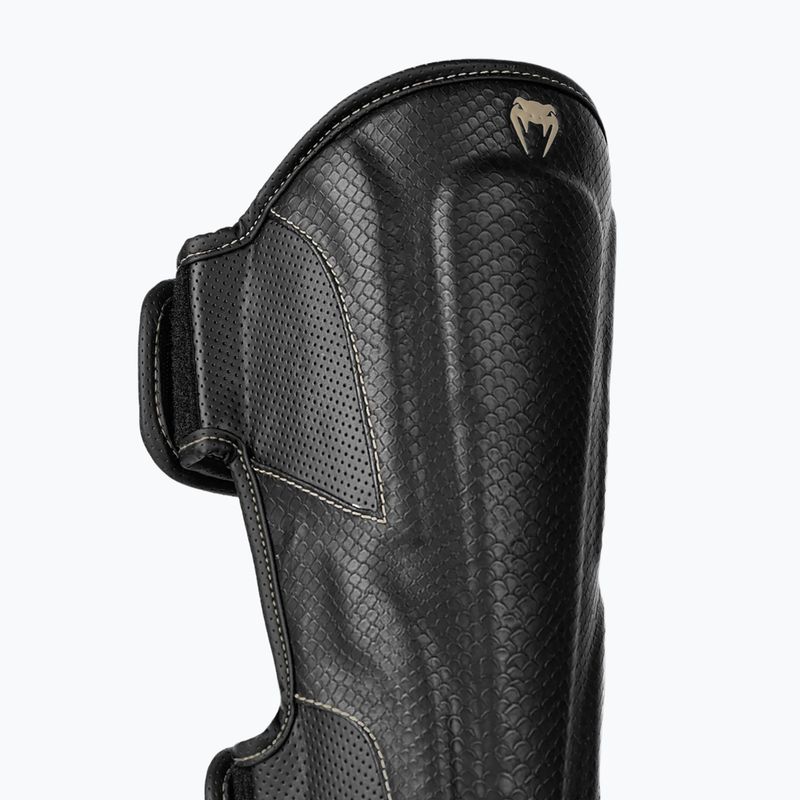 Parastinchi e protezioni per i piedi Venum Impact Evo Scales Shinguards black 3