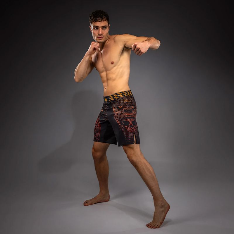 Pantaloncini da allenamento uomo Venum Quetzal Fury Fightshorts black/fury red/tangerine 2