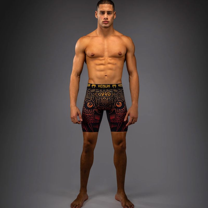 Pantaloncini da allenamento uomo Venum Quetzal Fury Vale Tudo black/fury red/tangerine 2