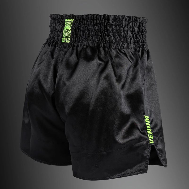 Pantaloncini da allenamento uomo Venum Classic Evo Muay Thai black/neon yellow 4