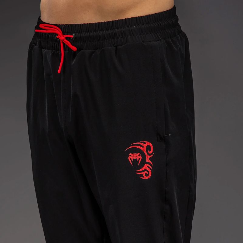 Pantaloni da allenamento uomo Venum x Mike Tyson Tiger Joggers deep black/intense red 5
