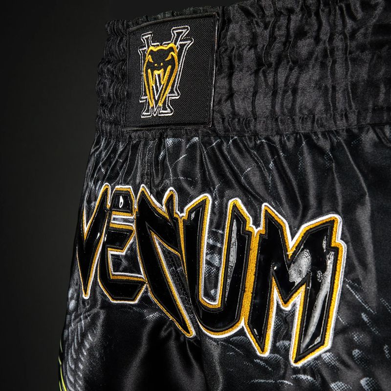 Pantaloncini da allenamento da uomo Venum Matupa Muay Thai black/grey/gold 6