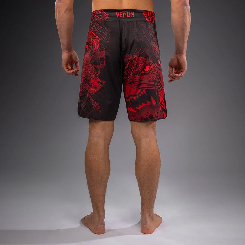 Pantaloncini da allenamento uomo Venum Wolf Atak Fightshorts black/red 3