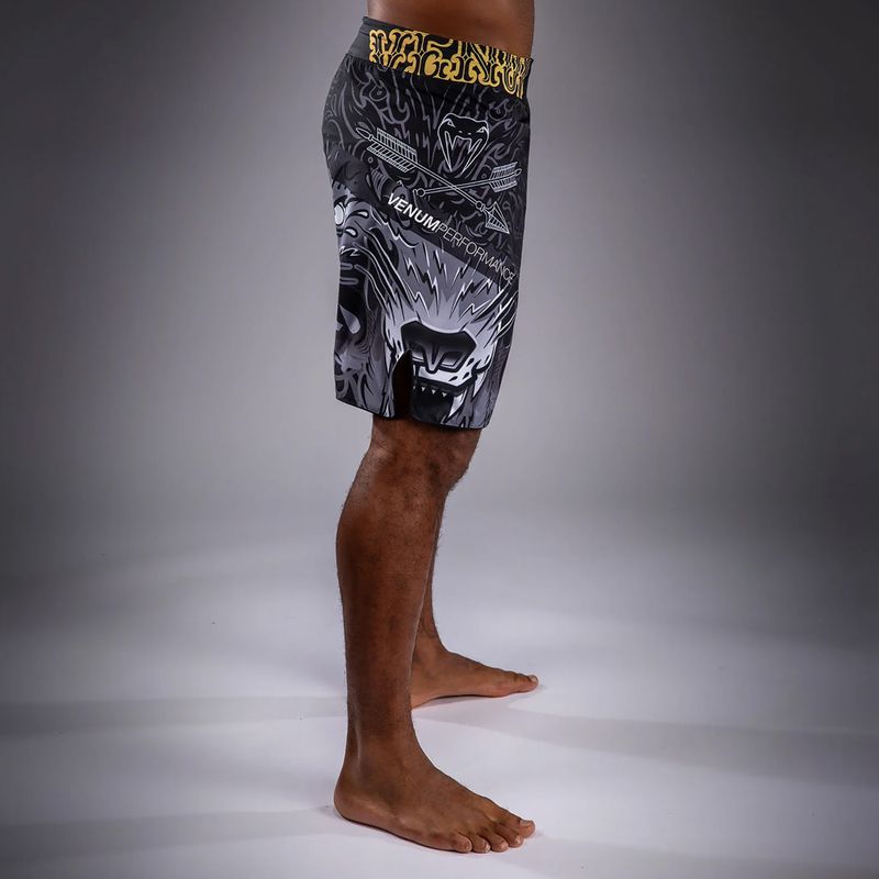 Pantaloncini da allenamento uomo Venum Wolf Atak Fightshorts black/grey 4