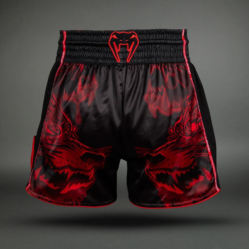 Pantaloncini da allenamento uomo Venum Wolf Attack Muay Thai Shorts black/red 2