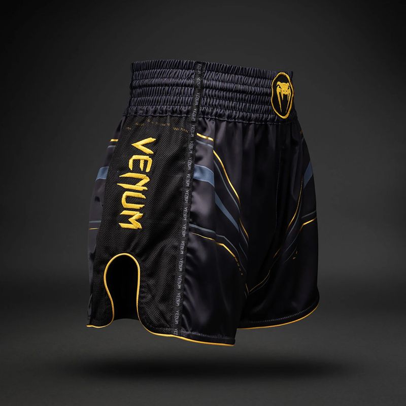 Pantaloncini da allenamento uomo Venum Streamline Muay Thai black/gold 3