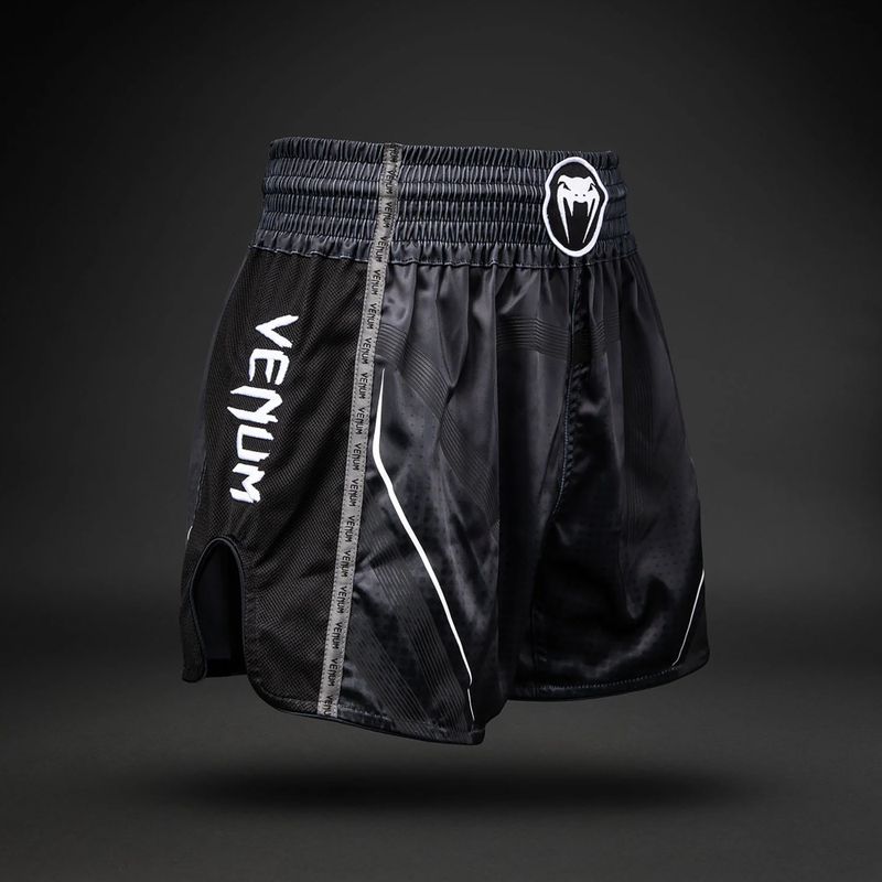 Pantaloncini da allenamento Venum Stealth Muay Thai black/white 3