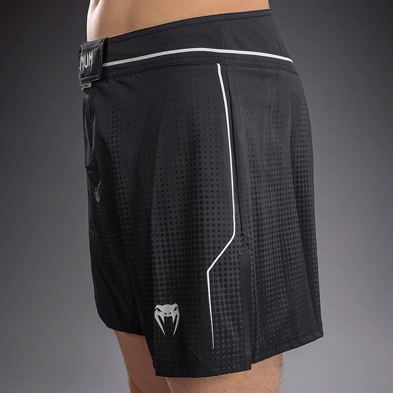 Pantaloncini da allenamento uomo Venum Stealth black/white 5