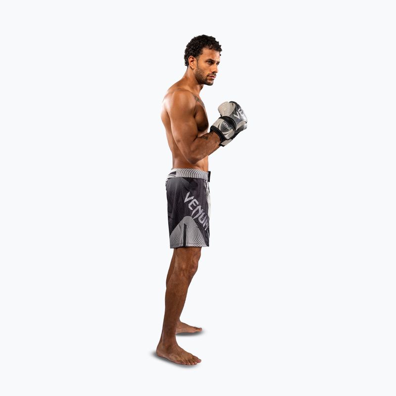 Pantaloncini da allenamento uomo Venum Galactic 3.0 Fight off white/black 2