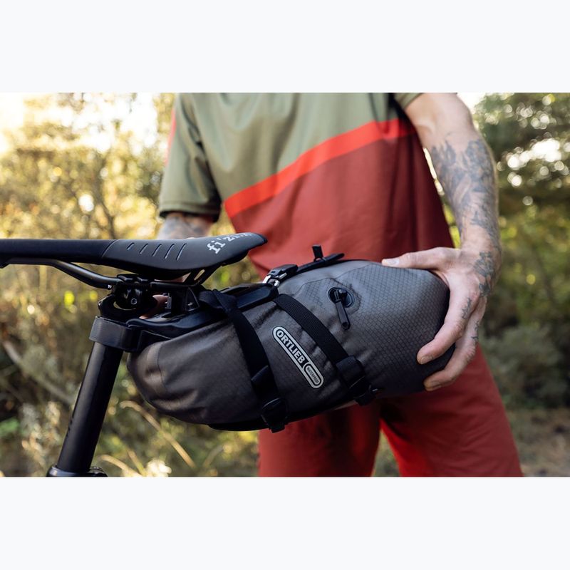 Borsa da sella per bicicletta ORTLIEB Seat-Pack QR 7,5 l dark sand 13