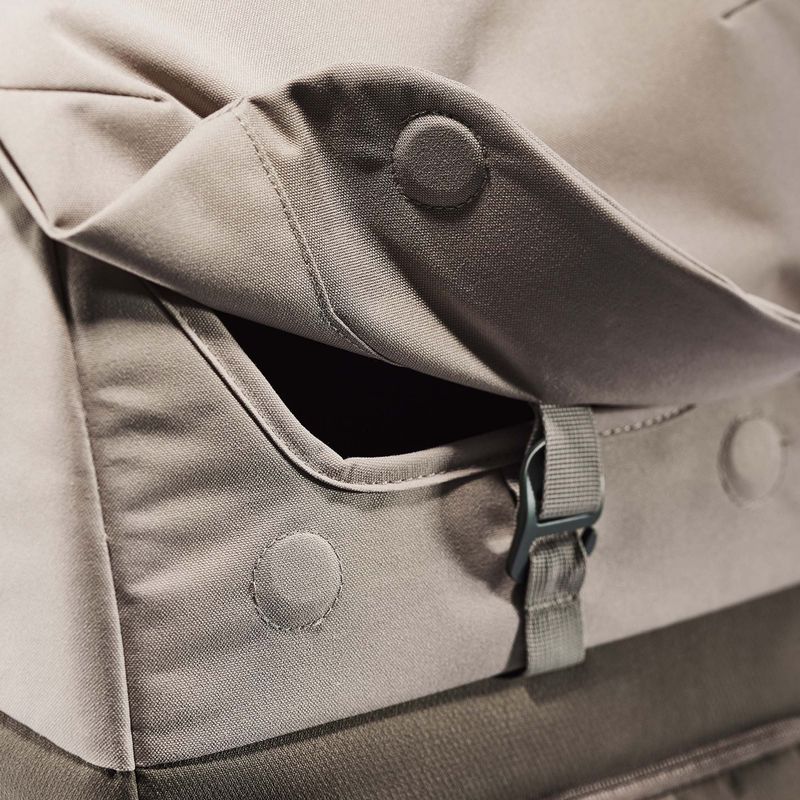 Zaino urbano deuter UP Sydney 22 l stone/pepper 11