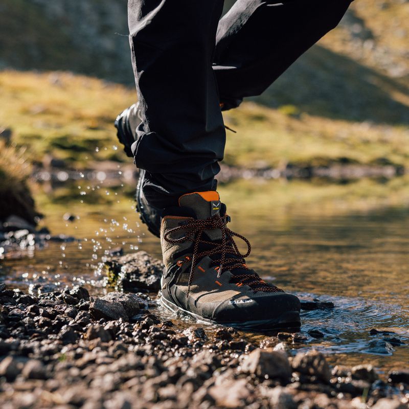 Scarpe da trekking da uomo Salewa MTN Trainer 2 Mid GTX bungee cord/ nero 7