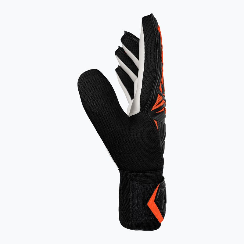 Guanti da portiere Reusch Attrakt Starter Solid black/shocking orange 4