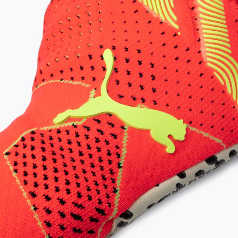 PUMA Future Z:ONE Grip 1 NC guanto da portiere corallo acceso/luce frizzante 4