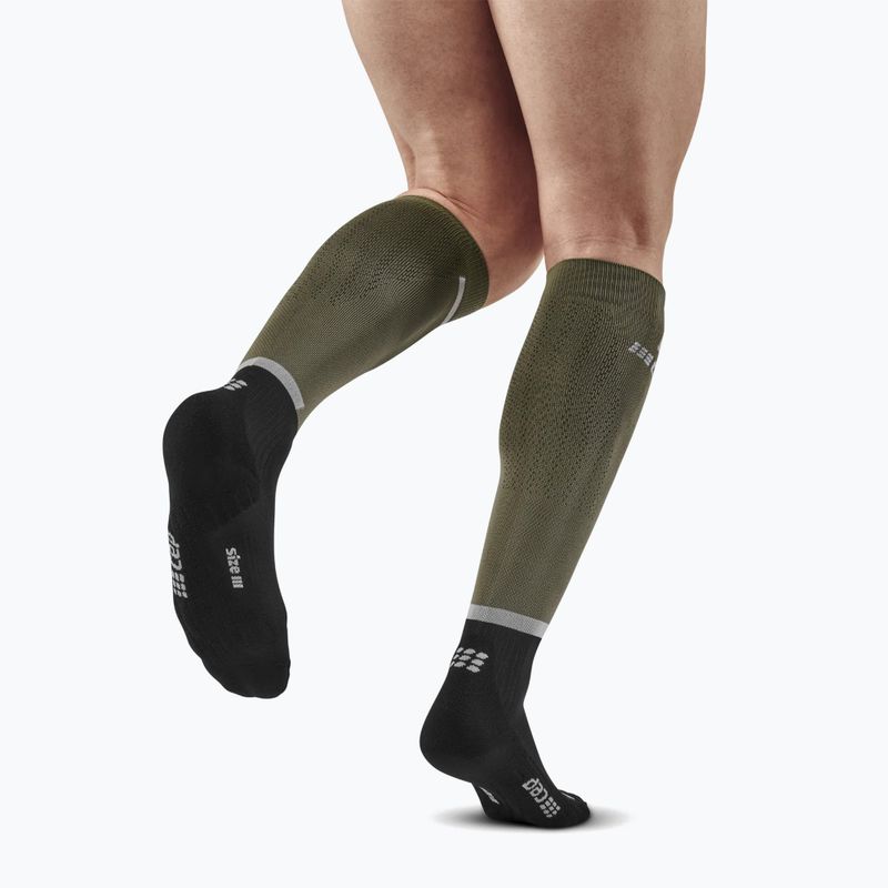 Calze da corsa a compressione CEP Tall 4.0 oliva/nero da uomo 6