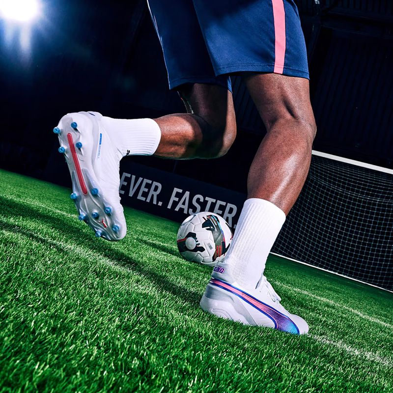 PUMA King Ultimate FG/AG scarpe da calcio puma bianco/bluemazing/grigio chiaro/tramonto 11