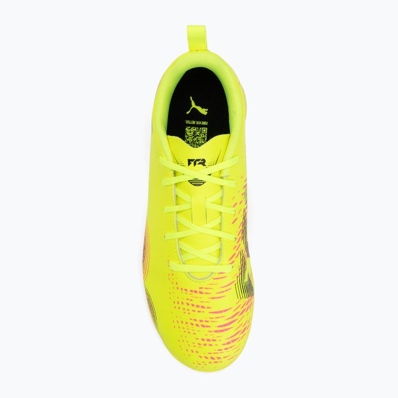 PUMA Future 8 Play It Allarme giallo / puma nero / sole colpito scarpe da calcio per bambini 5
