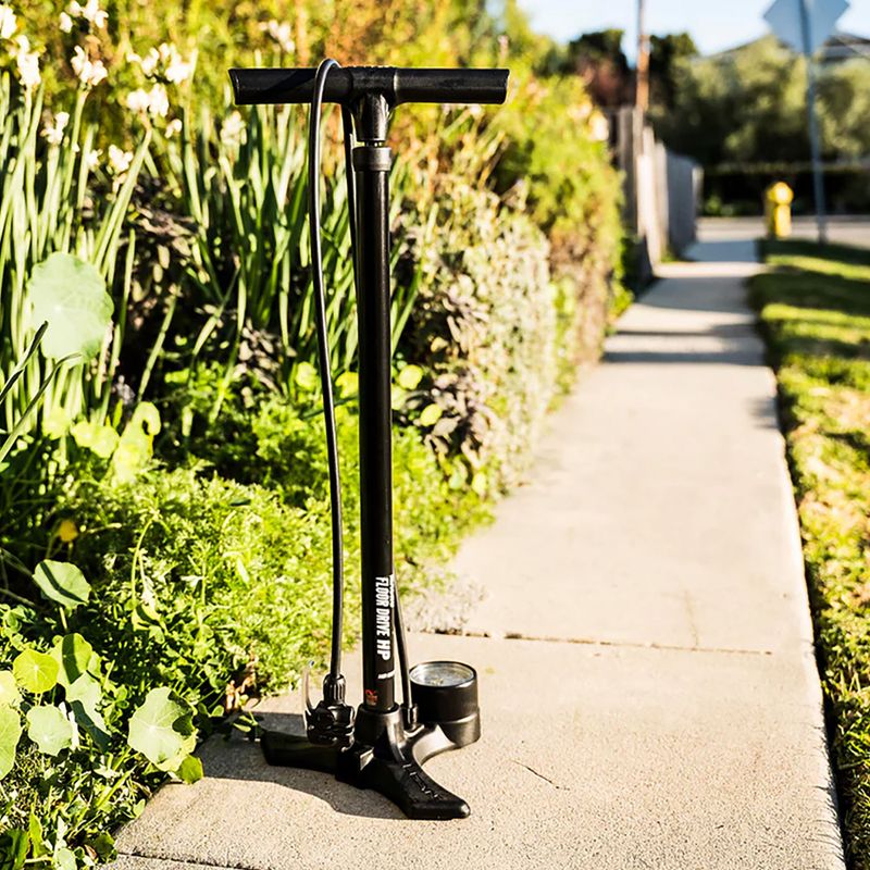 Pompa per bicicletta Lezyne Macro Floor Drive DV 220psi flat black 5