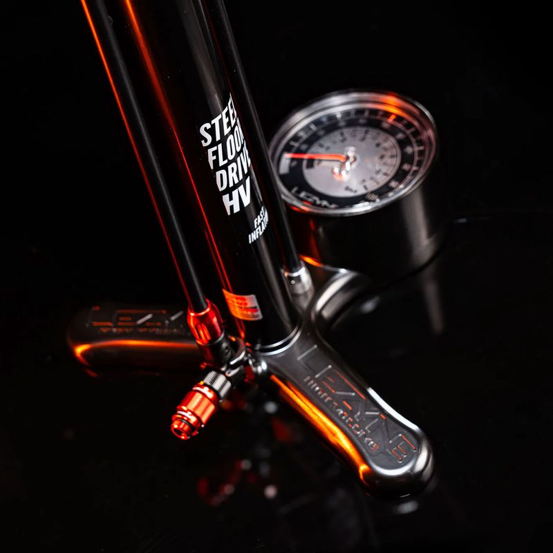 Pompa da bicicletta Lezyne Steel HV Floor Drive 3.5 100psi nero piatto 5