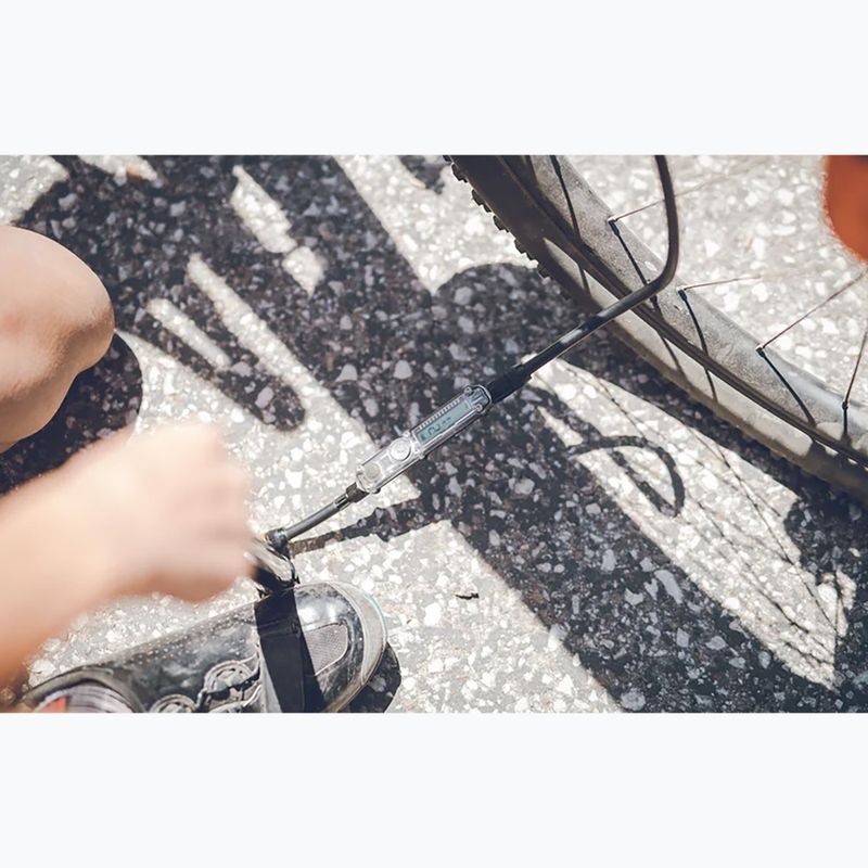 Pompa per bicicletta Lezyne Micro Floor Drive Digital HVG 90psi gloss black 3