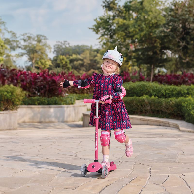 Globber Go.Up Sporty Lights triciclo scooter per bambini fucsia 15