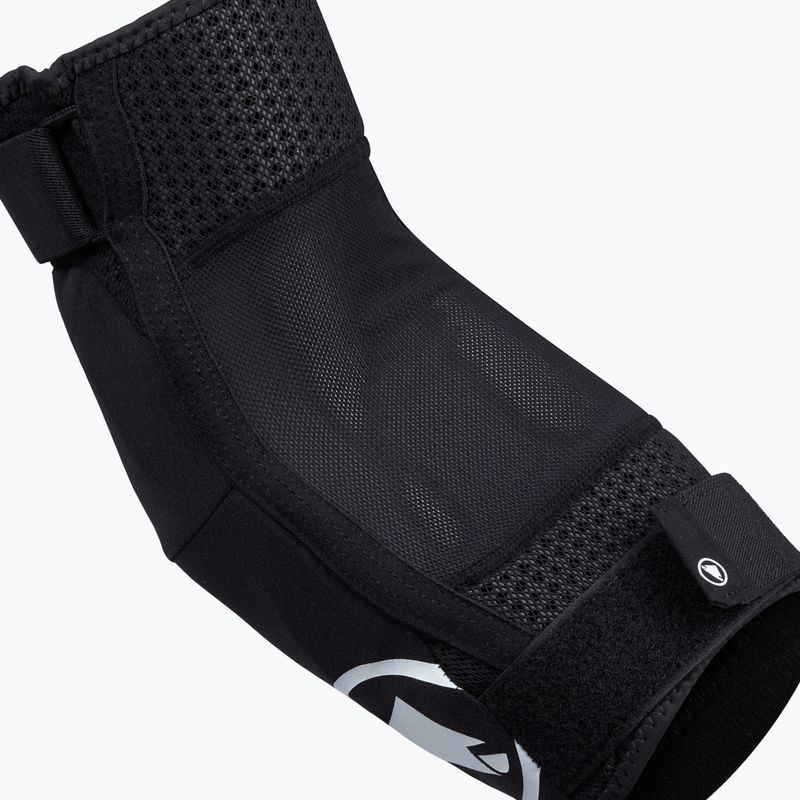 Gomitiere Endura Singletrack nere 4