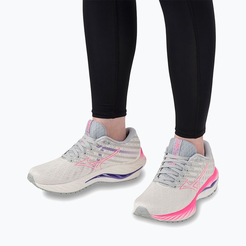 Scarpe da corsa da donna Mizuno Wave Inspire 19 bianco neve/ rosa hi vis/ viola punch 16